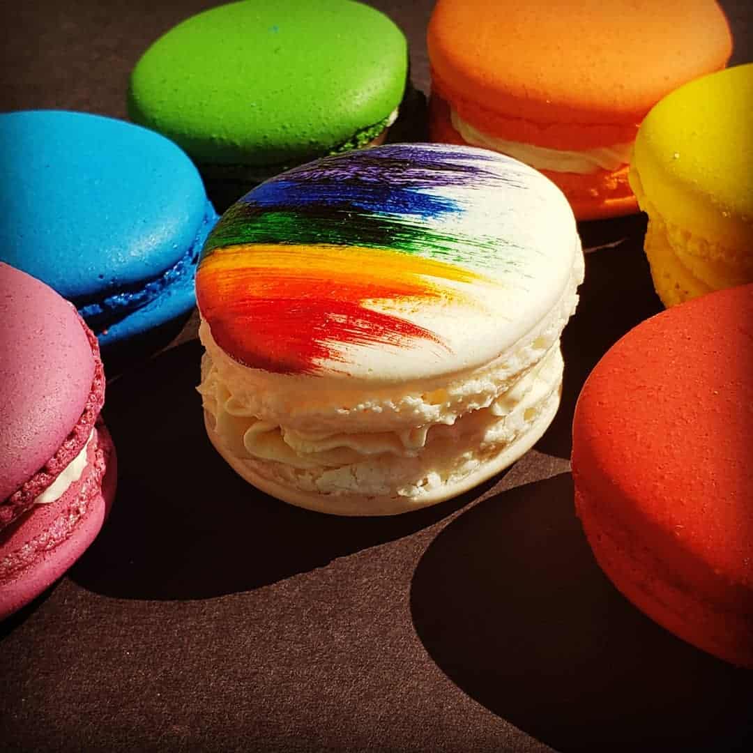 Noogarons rainbow macarons